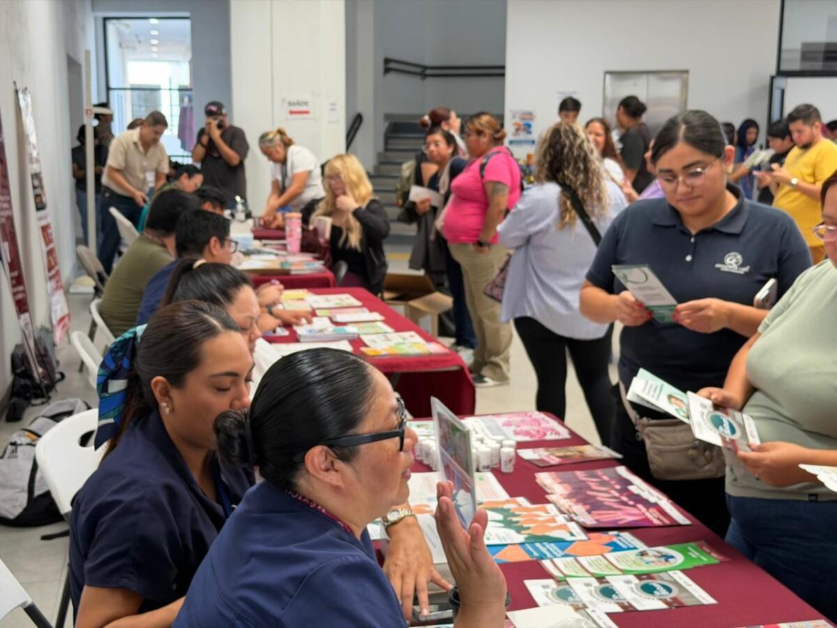 LLEVAN SERVICIOS DE SALUD A LA UNIVERSIDAD ROSARIO CASTELLANOS